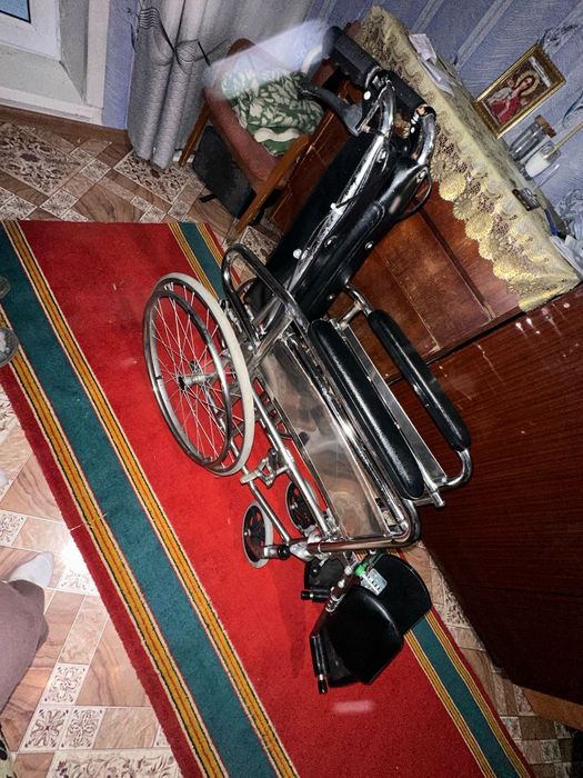 Инвалидная коляска