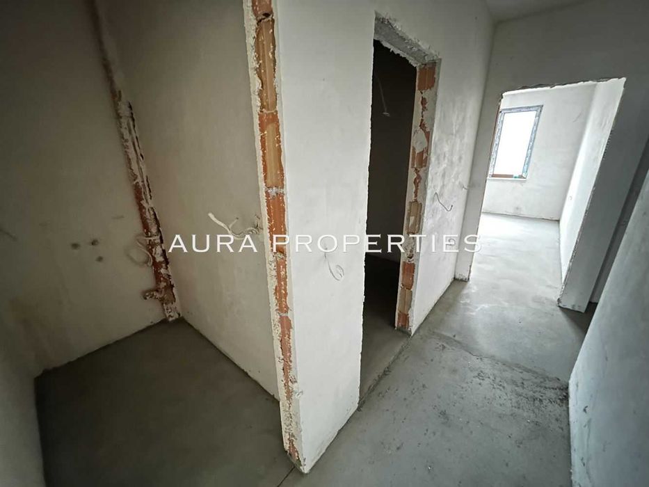 Продава се Тристаен апартамент в Разград, Житница - 117 кв.м за 1090 €/кв.м - Снимка #3