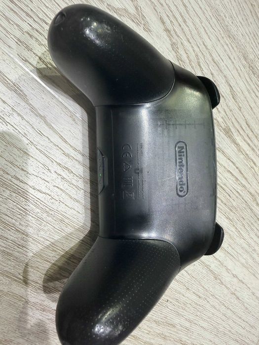 Nintendo Switch Pro Controller (NSP140)