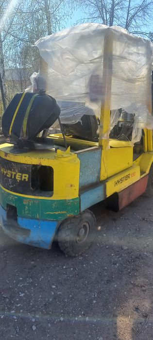 В продаже вилочный погрузчик