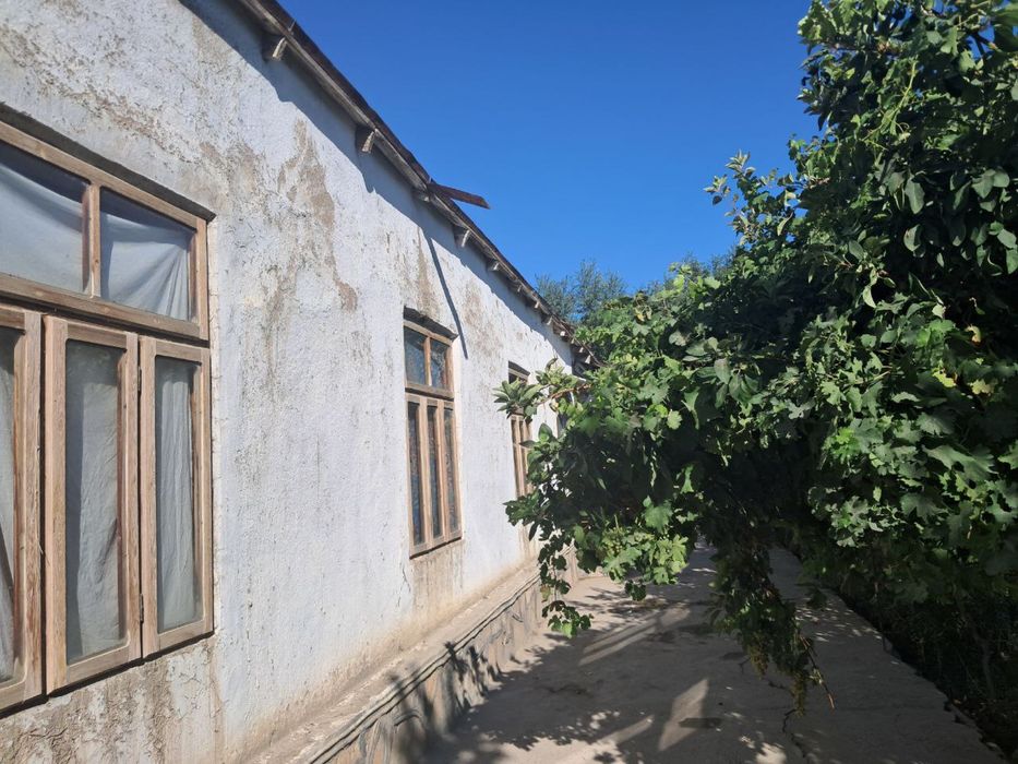 Uy sotiladi tez fursatda