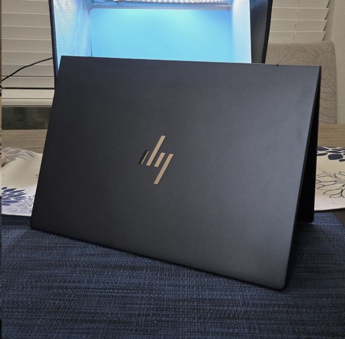 HP EliteBook X Flip G1i 14” Ultra 5 238V 32GB 512GB Copilot+PC