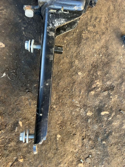 Теглич оригинален за Audi A4 b9 Ауди А4 б9 8w0800491 електрически