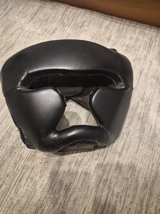 Перчатки,шлем,для бокса