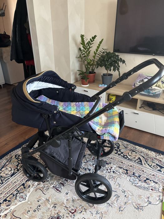 Продам коляску adamex rimini