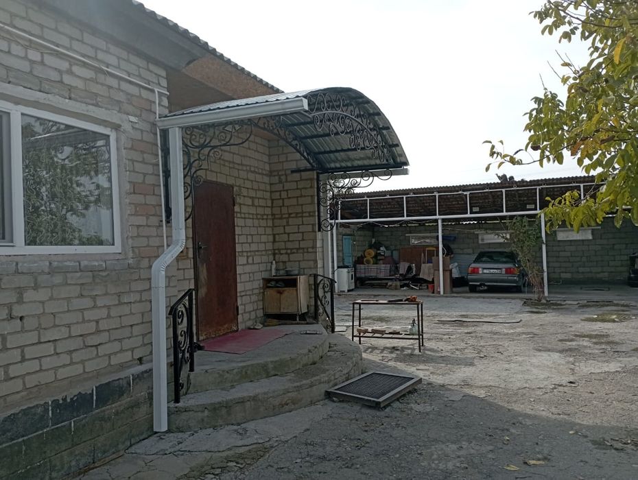 Навесы, козырьки.