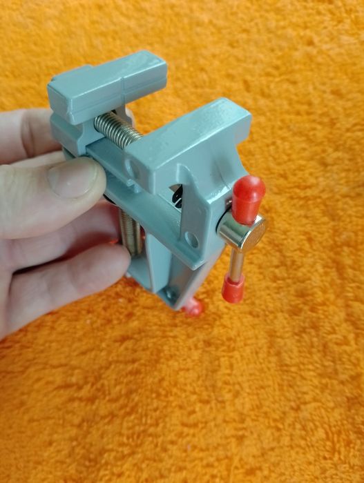 Menghina mecanica fina