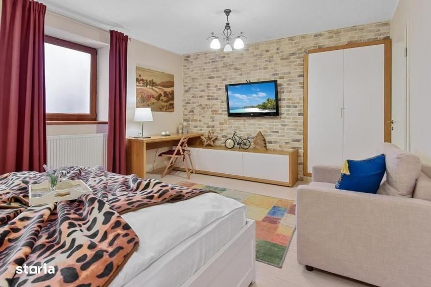 Garsoniera renovata - investitie, centru vechi - Brasov