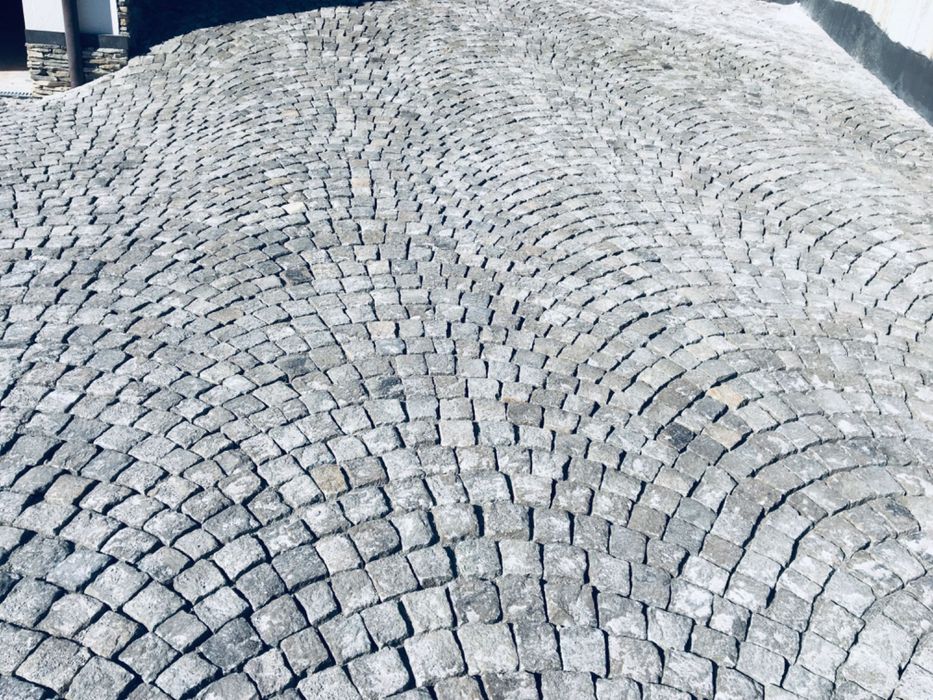 Гранитни павета.Продажба,доставка и монтаж на павета от гранит