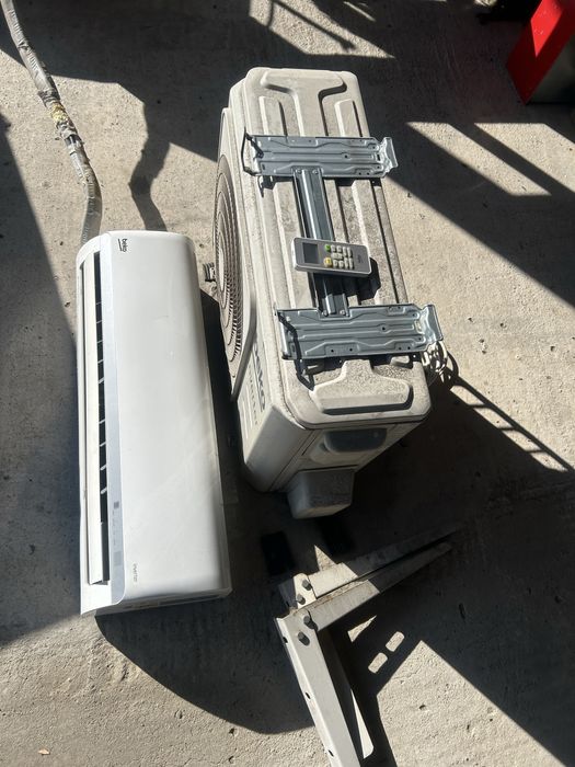 Aer conditiinat / inverter 12000 Btu BEKO BRVPF 121