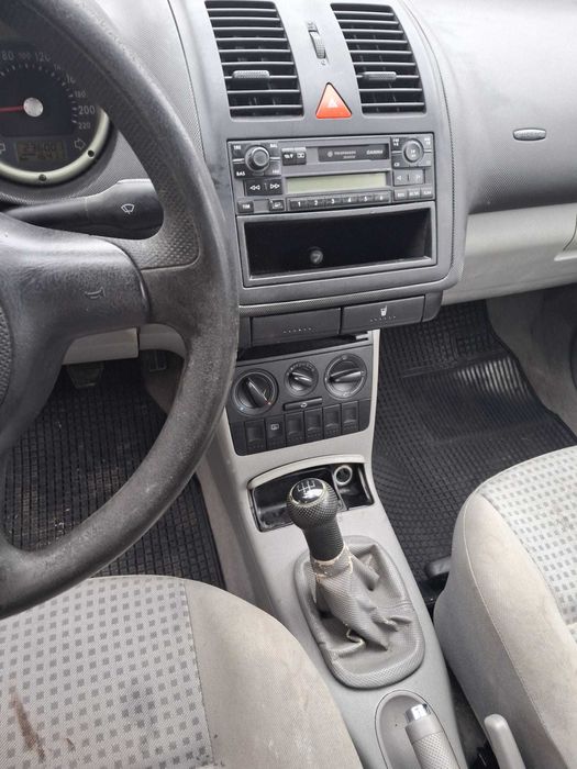 Vând vw Polo  an 2000