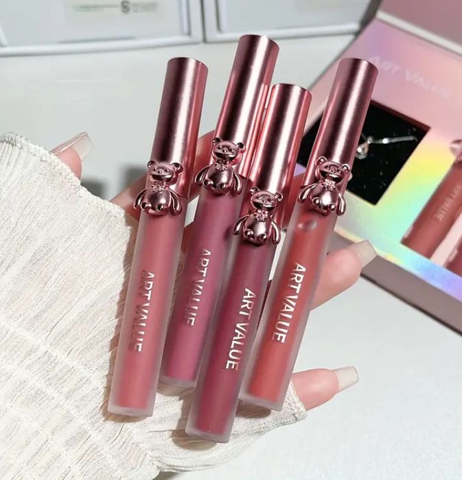 Подарък за жена,червила и бижу