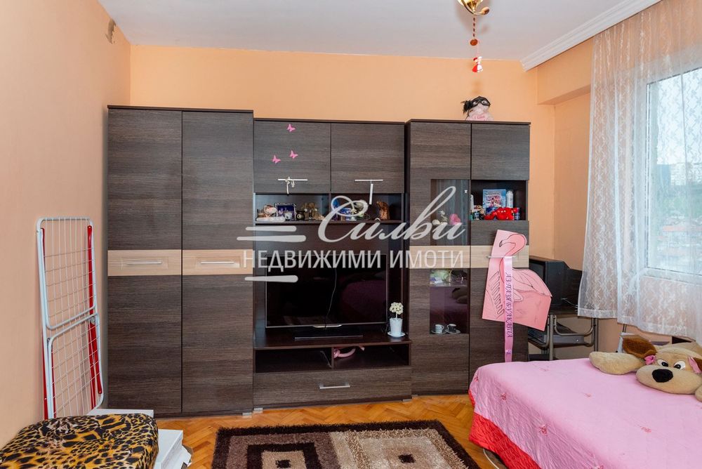 Двустаен СРЕДЕН апартамент - кв. Болница!