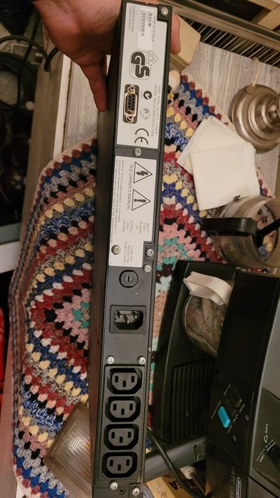 UPS - sursa de alimentare tip UPS
APC PowerStack 2501