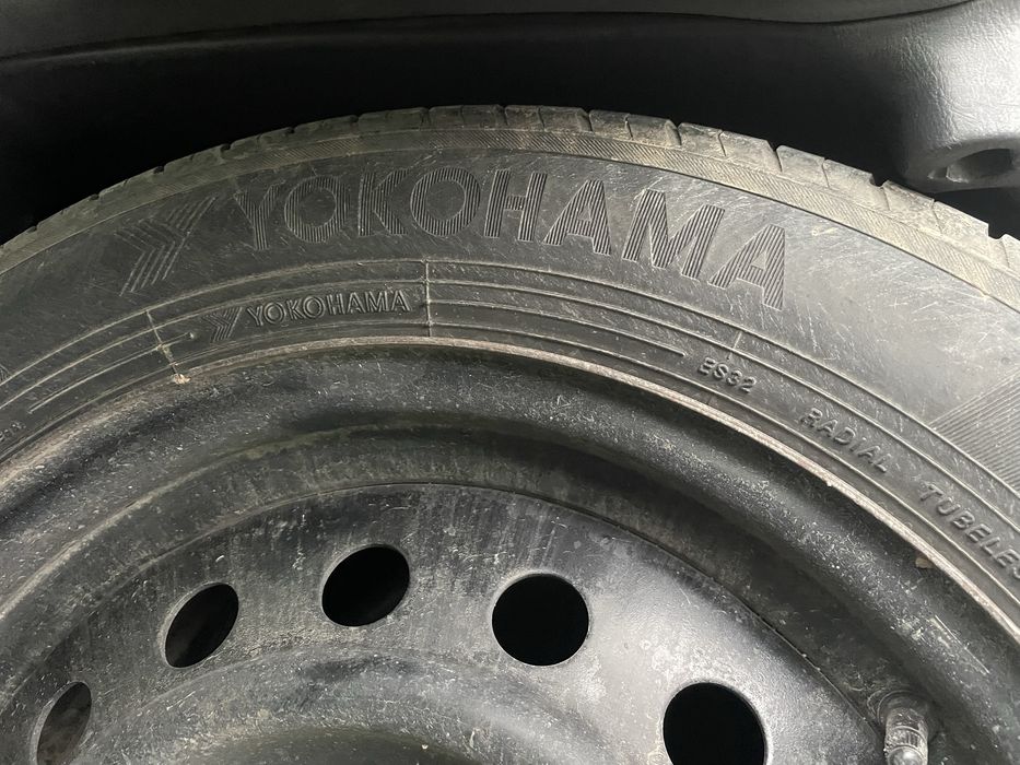 Продам летние шины с дисками