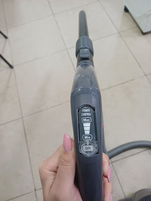 Продам пылесос LG б/у