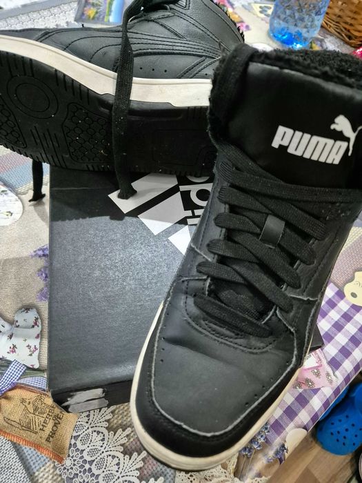 Vând ghete PUMA mărimea 38