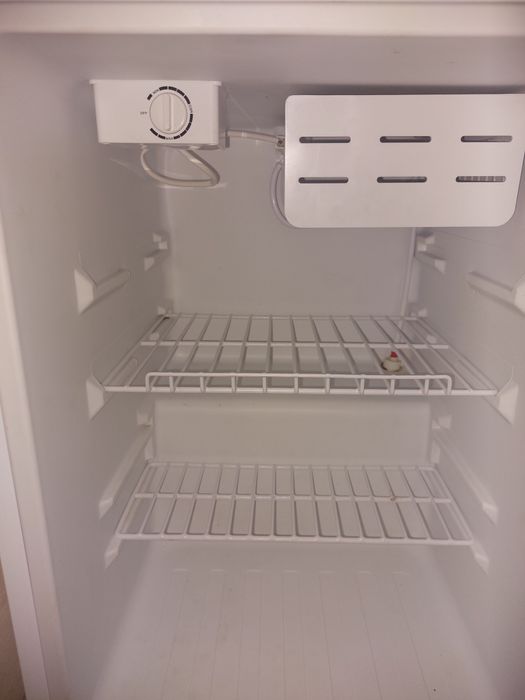 Холодильник  Бирюса