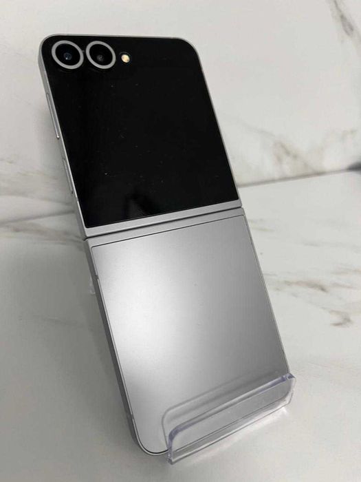 Samsung Galaxy Z Flip 6 ( лот 954542, г. Костанай, пр. Абая 162 )