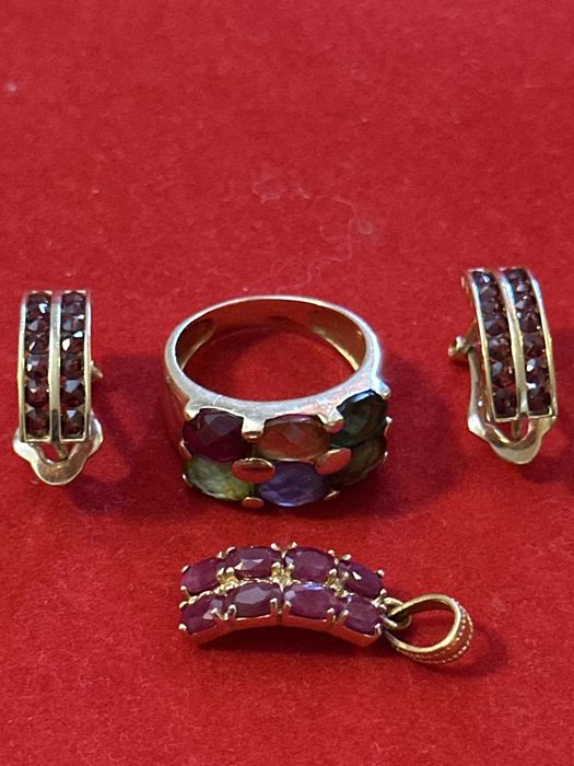 Vand set inel +cercei aur+ lantisor cu pandantiv