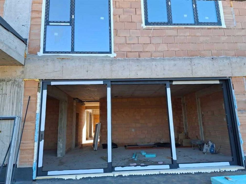 Изработка и монтаж на PVC и алуминиева дограма Работим в цяла България