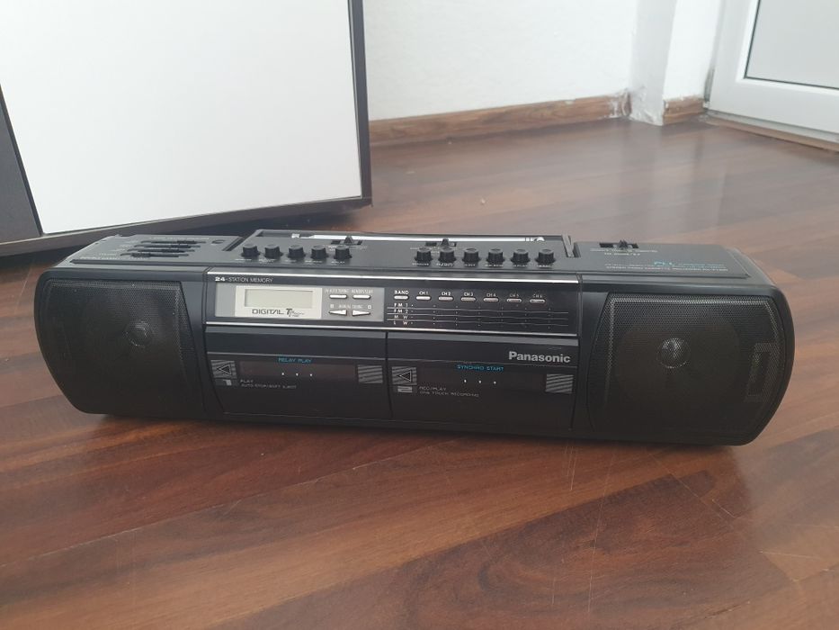 Vand boombox panasonic.dublu casetă.