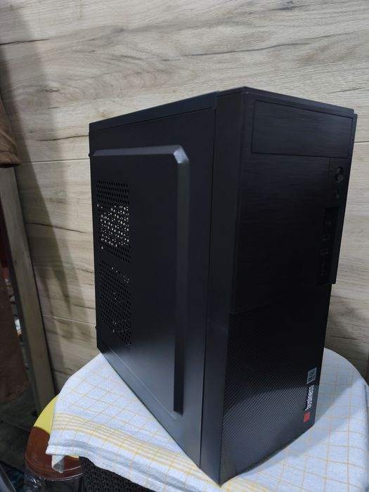 Calculator monitor + unitate