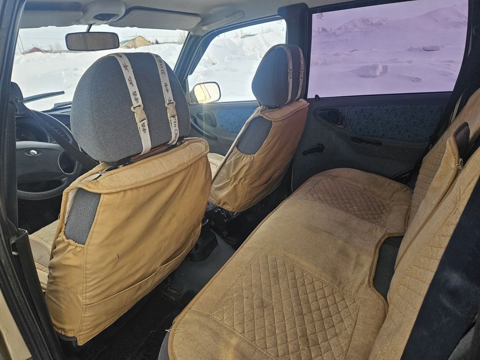 Продам ниву CHEVROLET