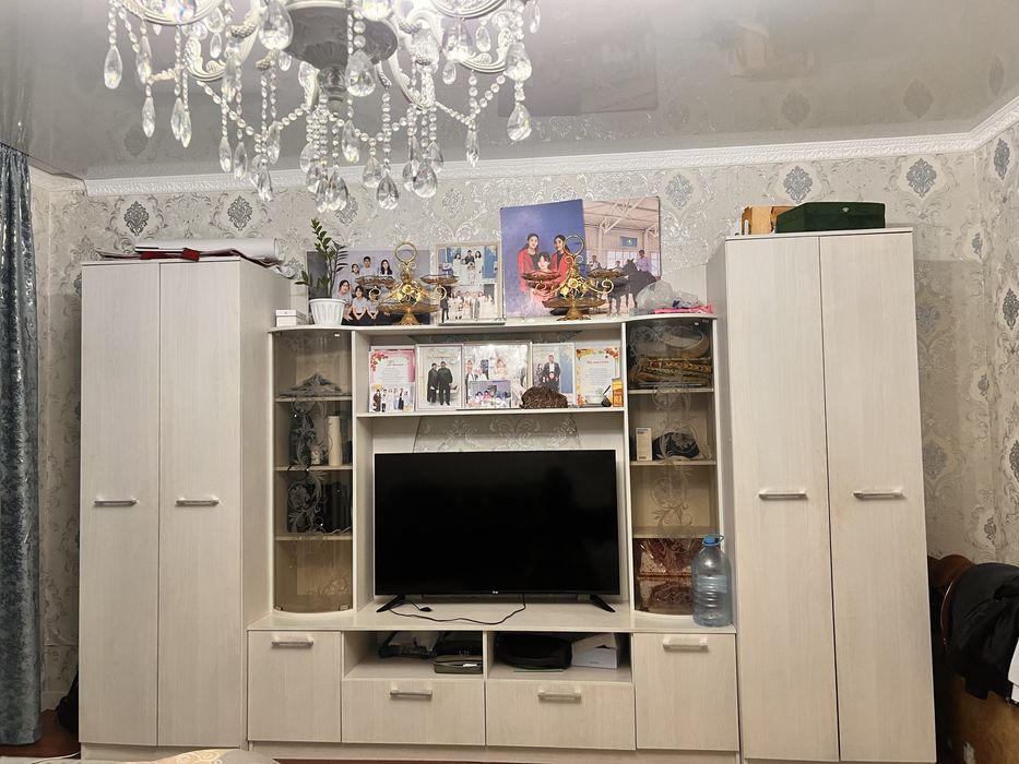 Белый Шкаф для зал