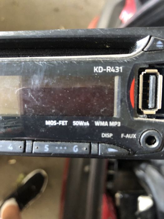 JVC CD 4 по 50 вата вграден усилвател