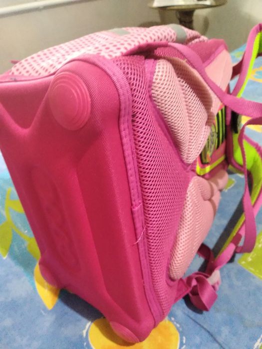 Ранец для девочек новый