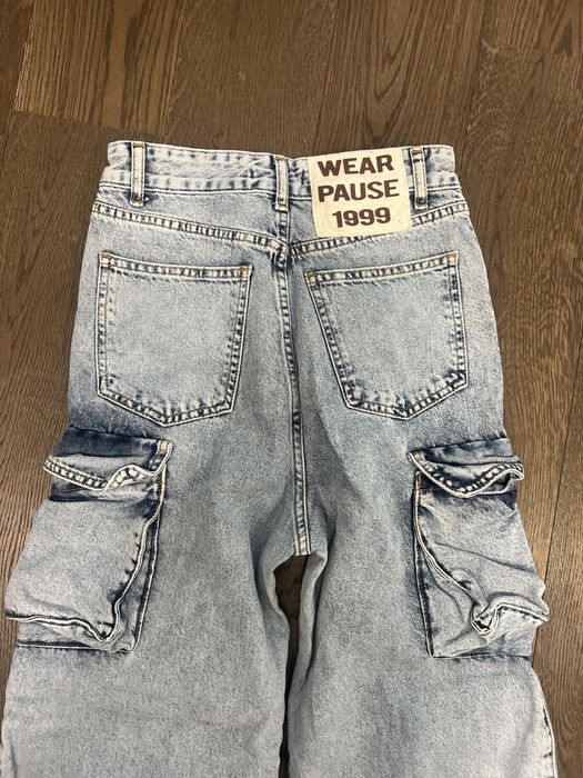 Дънки с джобове с висока талия