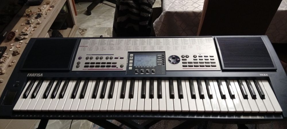 Orgă farfisa tk84