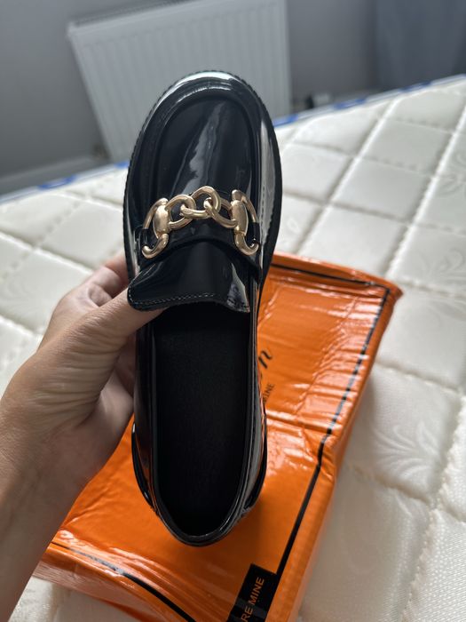 Продам лоферы 34-35 размер