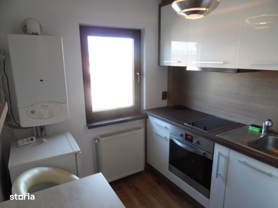 Inchiriez garsoniera in Deva,  Saturn (Politie), decomandata, etaj 3