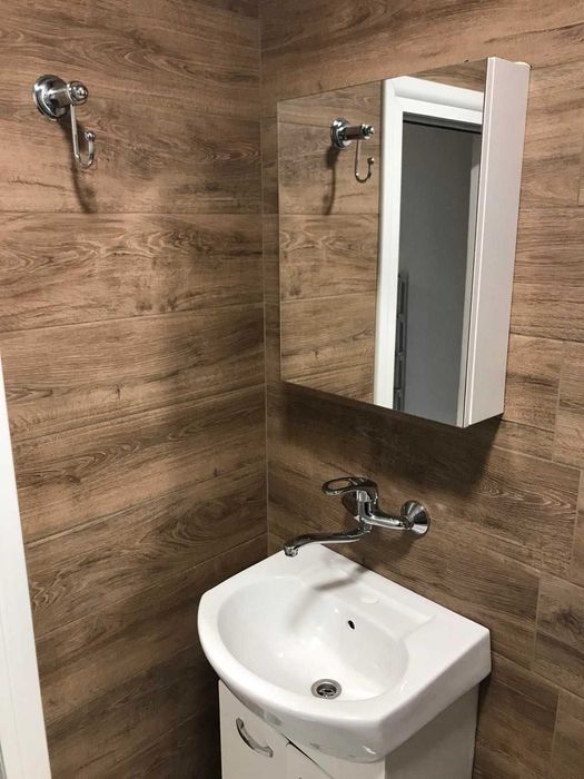 Дава се под наем Двустаен апартамент в Благоевград, Широк център - 55 кв.м за 255 € - Снимка #9