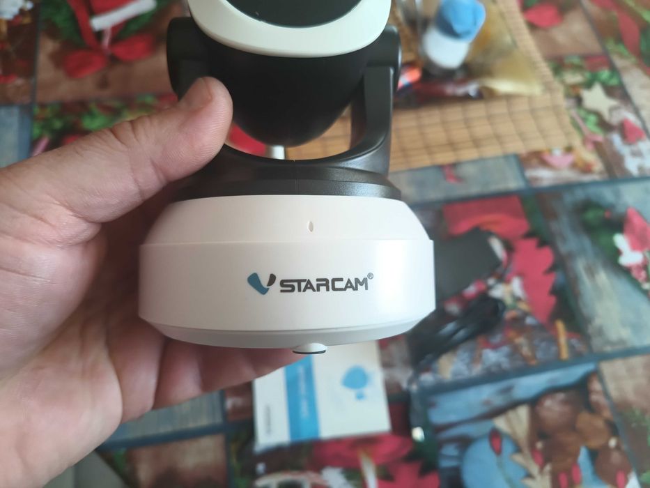 Продавам 2бр.IP-Камери марка-Starcam,модел-C7824WIP