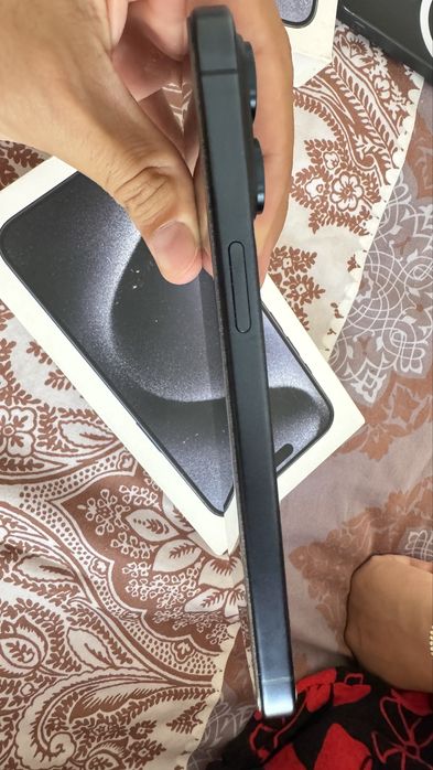 Iphone 15 pro Max blue 256gb sotiladi