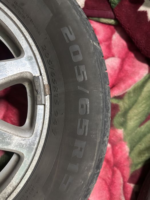 Продам коплект резины