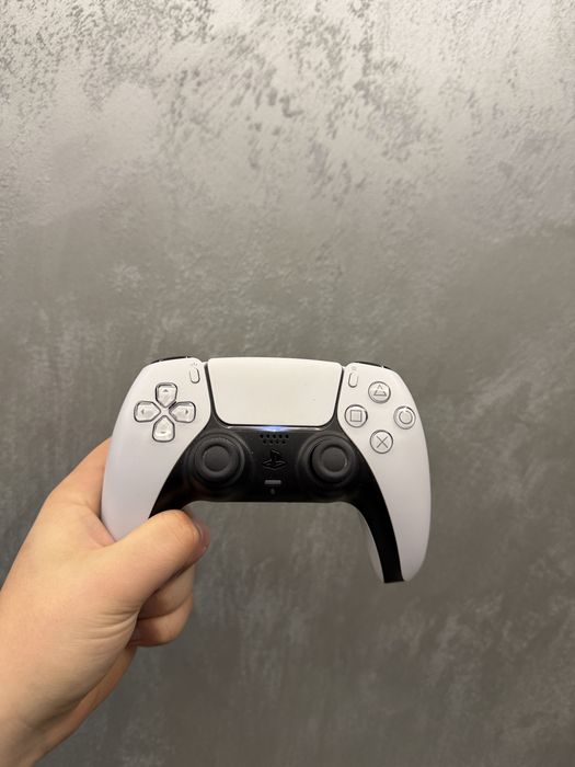 Playstation 5 Pro 2 джойстика
