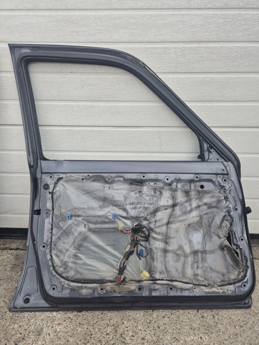 Uși Față Toyota 4Runner. 1989-1995. Preț bucata.