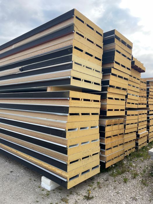 Oferta Panouri Sandwich acoperis 10-12cm 3 si 5m lungime, Depozit Aiud