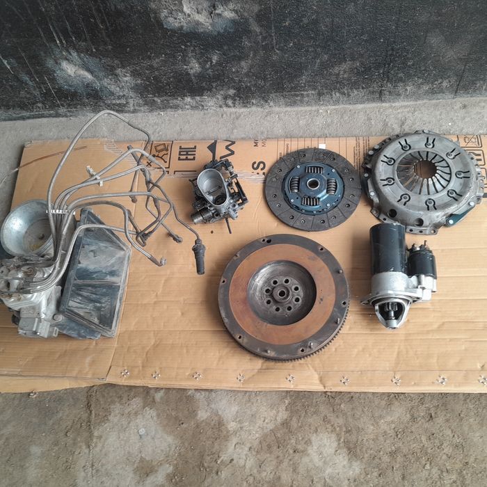 Продам на Ауди 2,3