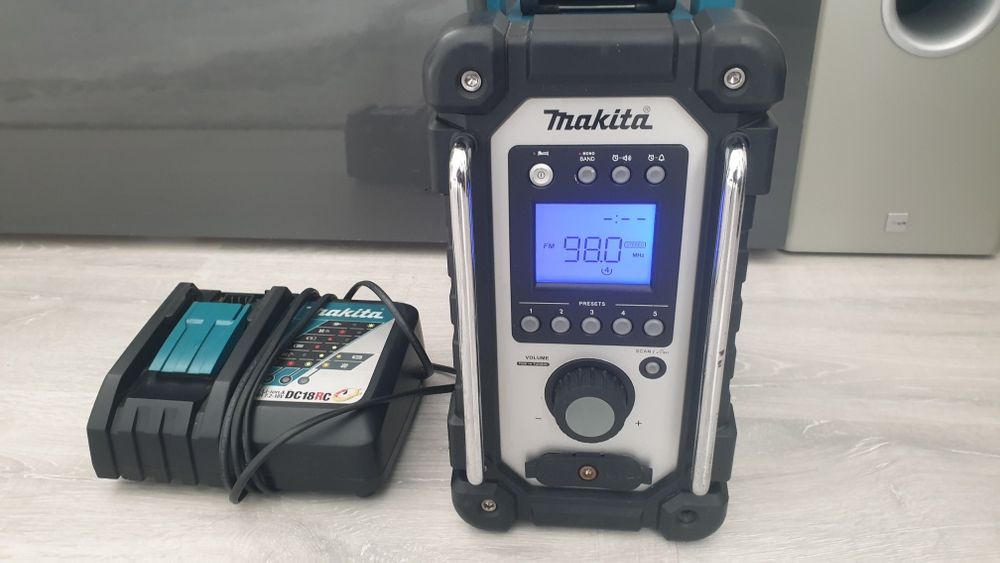 Radio Makita BMR 102