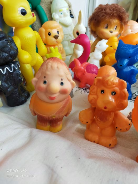 Продам чайничек новый советского времени.