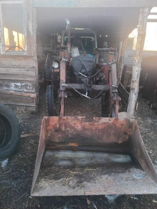 Трактор МТЗ-80.Маленькая кабина.