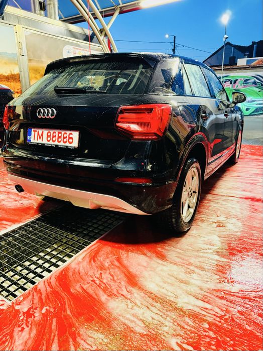 Vând Audi Q2 2018, motor 1.0 TFSI benzină,