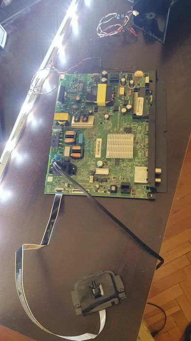 Placa baza tv philips 43PUS7607/12 și benzi leduri