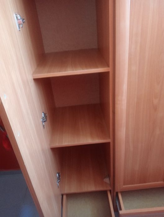 Продается шкаф трёх дверные