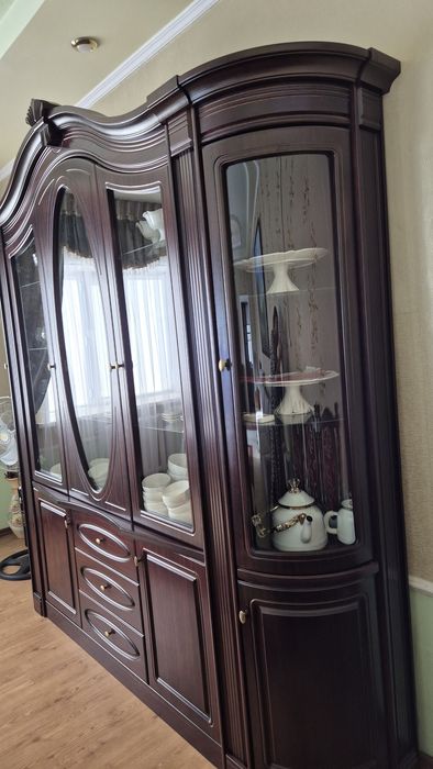 Залға арналған сервант, комод, стол, орындықтар